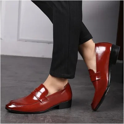 Men's Business Leather Shoes Man Vintage Formal Dress Shoes Male Fashion All-Match Casual Shoes Classic Pointed Toe Footwears