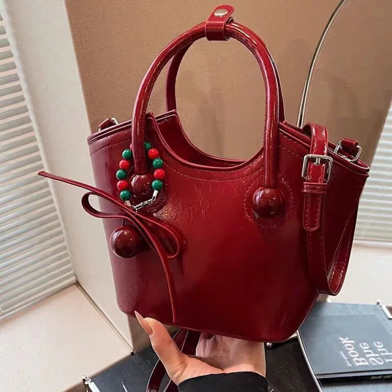 Hot-Selling Cherry Love Women's Handheld Bucket Bag Zipper Closure PU Leather Polyester Lining Daily Use Southern Style Single
