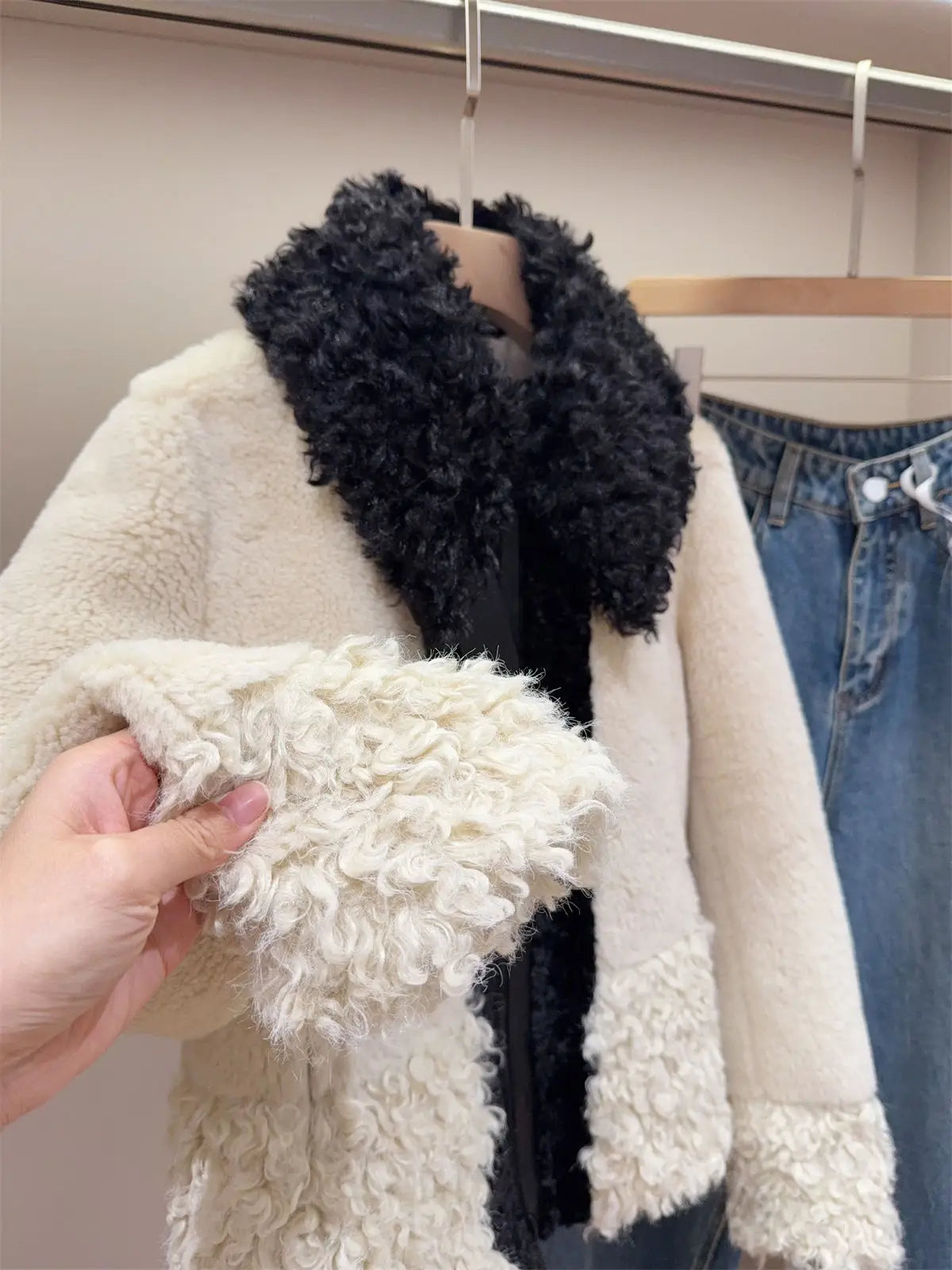 Original Winter Jacket Women's Faux Fur Jacket Fashion Black And White Splicing Ladies Long Sleeve faux fur coat Outerwear