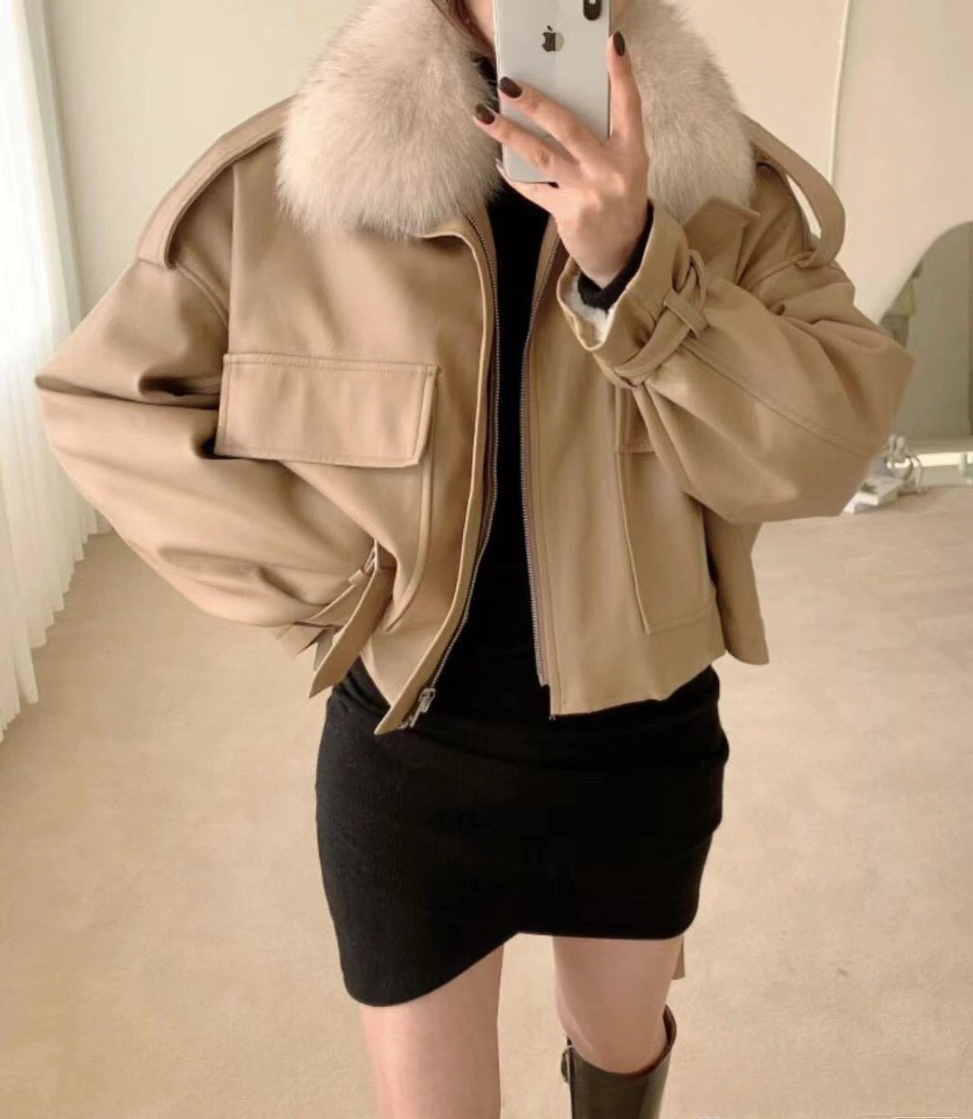 2024 Autumn and Winter Velvet Thickened Leather Jacket Short Removable Imitation Fox Fur Collar Fur All-in-one Jacket Women